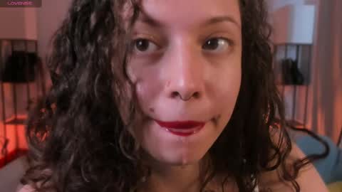 Snapshot of its_marie chatting on 10/08/25, 05:43 Maria online show from 10/08/25, 05:43