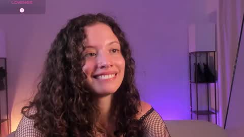 Snapshot of its_marie chatting on 11/30/25, 10:36 Maria online show from 11/30/25, 10:36