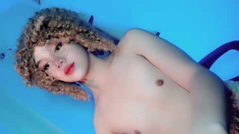 EZZIE online show from 01/29/25, 06:28