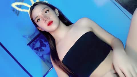 EZZIE online show from 02/16/25, 07:49