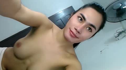 its_me_vanesa online show from 11/29/25, 12:02