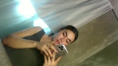 its_me_vanesa online show from 03/24/26, 01:21