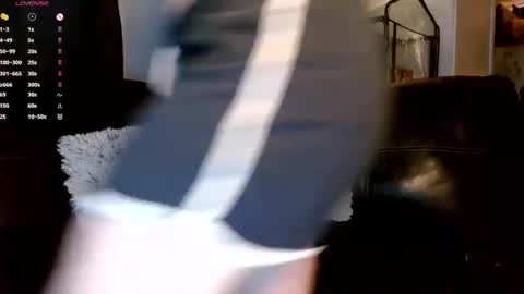 Pixie online show from 04/14/26, 01:17