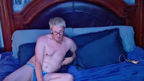 Snapshot of itsallaboutme68 chatting on 10/07/25, 07:05 Just John online show from 10/07/25, 07:05