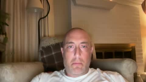 Snapshot of itsanexperiment chatting on 10/01/25, 02:17 itsanexperiment online show from 10/01/25, 02:17