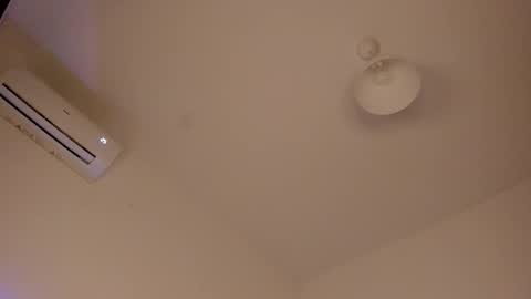 Isabella online show from 10/30/25, 04:30