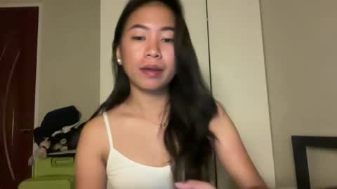 Candy online show from 11/04/25, 07:57