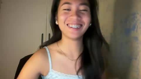 Candy online show from 06/17/26, 07:37