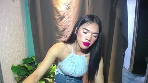 Snapshot of itsfrancine_xoxo chatting on 04/11/26, 08:02 Francine online show from 04/11/26, 08:02