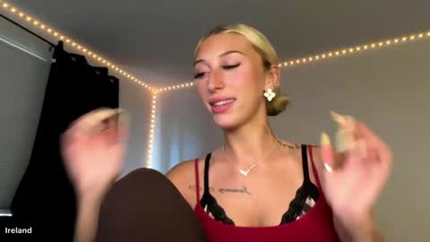 itsirelandbby online show from 05/25/26, 08:15