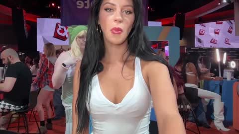 itskassielee online show from 01/17/26, 12:04