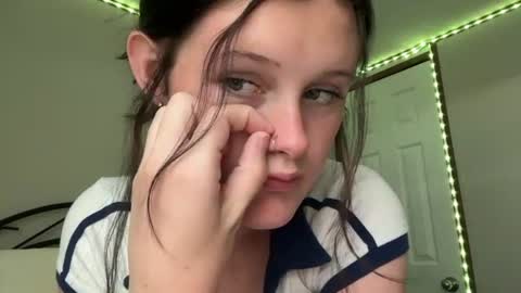 itsKaylaaa online show from 06/20/26, 12:25