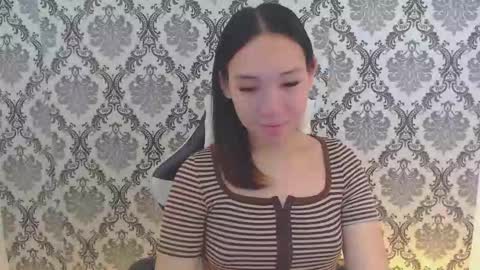 itsmehotqueen online show from 11/12/25, 09:25