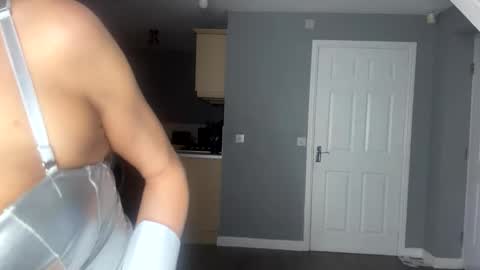 Lola online show from 10/14/25, 05:25