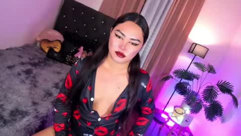 Snapshot of itsmesianaa29 chatting on 07/19/26, 05:49 Siana online show from 07/19/26, 05:49