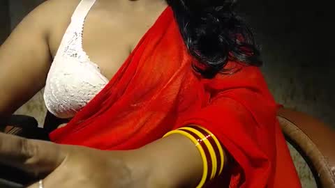 Snapshot of itsmiradesire chatting on 04/07/26, 12:16 Mira online show from 04/07/26, 12:16