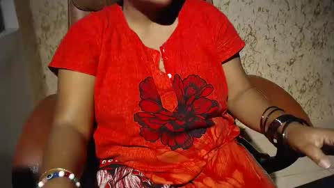 Snapshot of itsmiradesire chatting on 04/08/26, 06:57 Mira online show from 04/08/26, 06:57