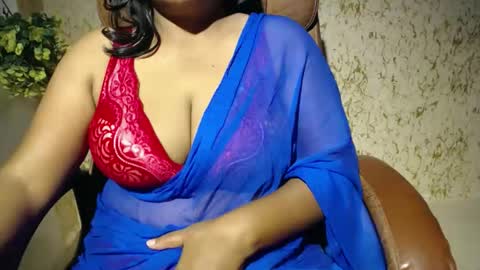 Snapshot of itsmiradesire chatting on 04/10/26, 03:01 Mira online show from 04/10/26, 03:01