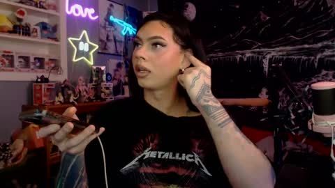 Snapshot of itsnickibabyy chatting on 03/09/25, 12:53 Nicki Foxx online show from 03/09/25, 12:53