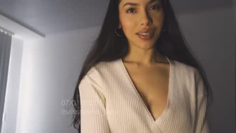 itsssssssme_lana online show from 01/07/25, 06:35