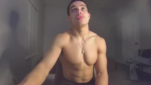 Snapshot of itstarzan chatting on 12/12/24, 06:47 TARZAN online show from 12/12/24, 06:47