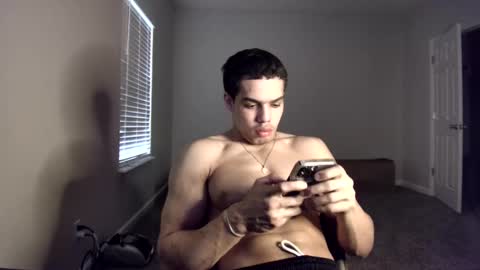 Snapshot of itstarzan chatting on 12/25/24, 07:02 TARZAN online show from 12/25/24, 07:02