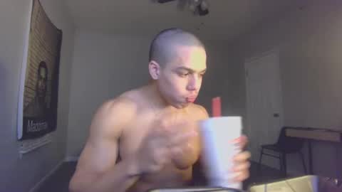 Snapshot of itstarzan chatting on 03/01/25, 02:59 TARZAN online show from 03/01/25, 02:59