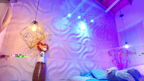itszairen online show from 05/07/26, 03:56