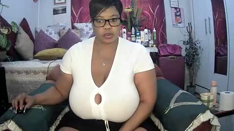 itumeleng74 online show from 03/03/25, 09:00