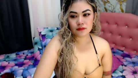 Snapshot of itzcammie chatting on 07/20/26, 08:39 Cammie online show from 07/20/26, 08:39