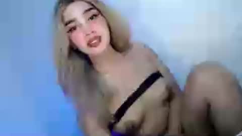 Snapshot of itzme_marga11 chatting on 06/25/26, 05:17 Marga online show from 06/25/26, 05:17