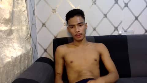 itzme_urboy online show from 04/12/26, 02:49