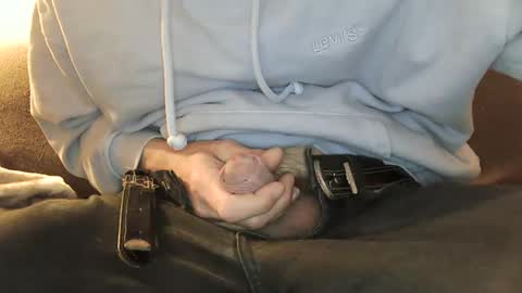 Snapshot of iuuuf2 chatting on 02/23/25, 03:45 Iuuuf2 or Samel online show from 02/23/25, 03:45