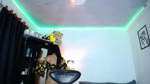 Snapshot of ivan_standford chatting on 12/22/25, 12:29 y online show from 12/22/25, 12:29