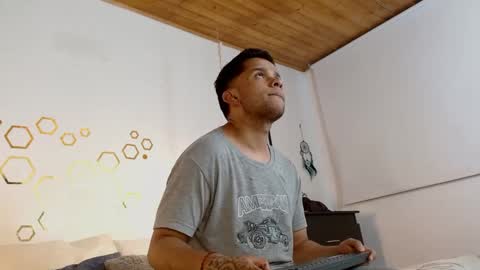 Adris online show from 09/28/25, 01:55