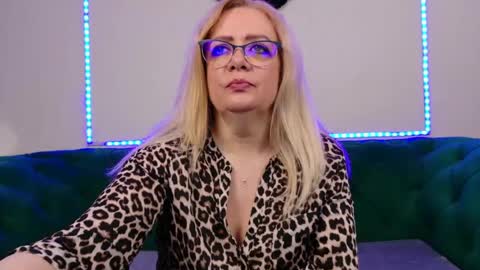 Snapshot of ivanacharm chatting on 06/17/26, 03:20 ivanacharm online show from 06/17/26, 03:20