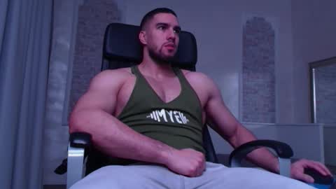 IvanHydee online show from 10/13/25, 04:45