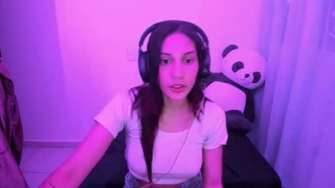 Snapshot of ivanna_essis chatting on 02/25/25, 11:22 ivanna_essis online show from 02/25/25, 11:22