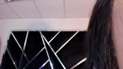 ivannaa18 online show from 11/14/25, 03:38