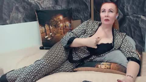 IrennaSplash online show from 11/30/25, 01:09