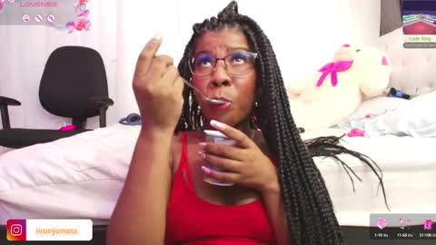  Ivon  Miss Jones  online show from 02/26/25, 06:47