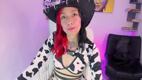 Ivonne  online show from 10/27/25, 12:53