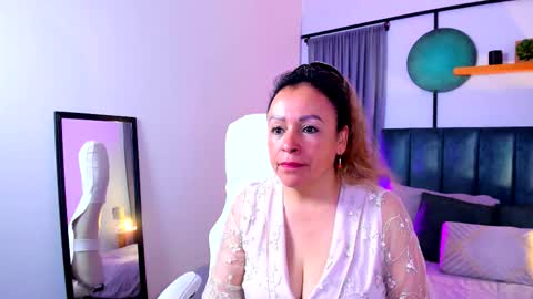 Ivonne online show from 02/06/26, 01:14