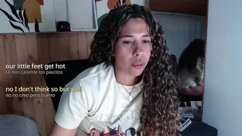 Snapshot of ivonne_collins33 chatting on 10/23/25, 01:27 ivonne_collins33 online show from 10/23/25, 01:27