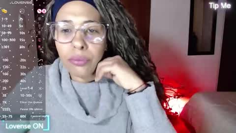 ivonne_collins33 online show from 03/19/26, 12:36