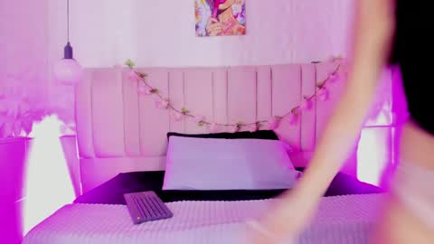ivonne_valencia online show from 05/02/26, 01:05
