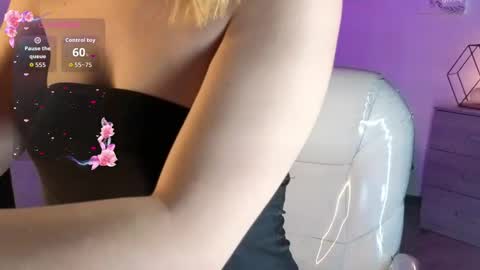 Ivonny online show from 04/11/26, 08:02