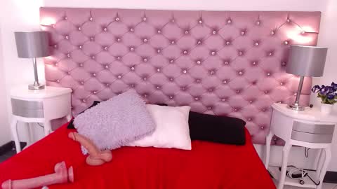 IvonnyBon online show from 02/24/26, 03:26