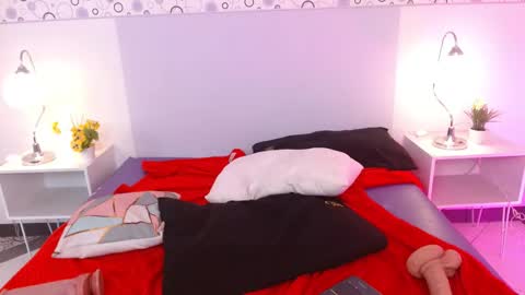 IvonnyBon online show from 03/27/26, 08:26