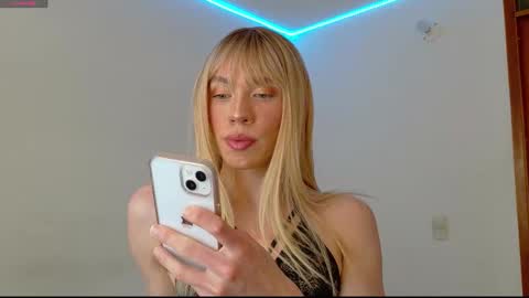 Ivonny online show from 12/22/25, 09:34